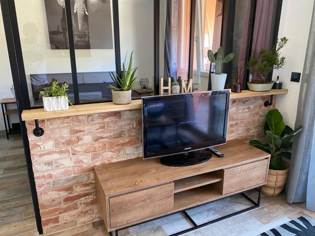Appartement Vue Mer Avec Place De Parking Privee 생트막시메 외부 사진