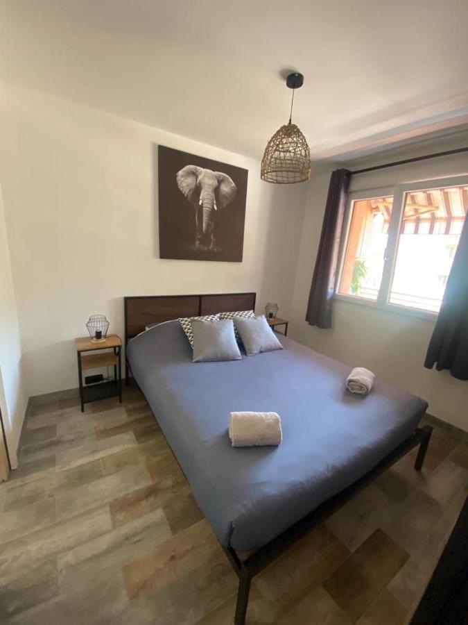 Appartement Vue Mer Avec Place De Parking Privee 생트막시메 외부 사진